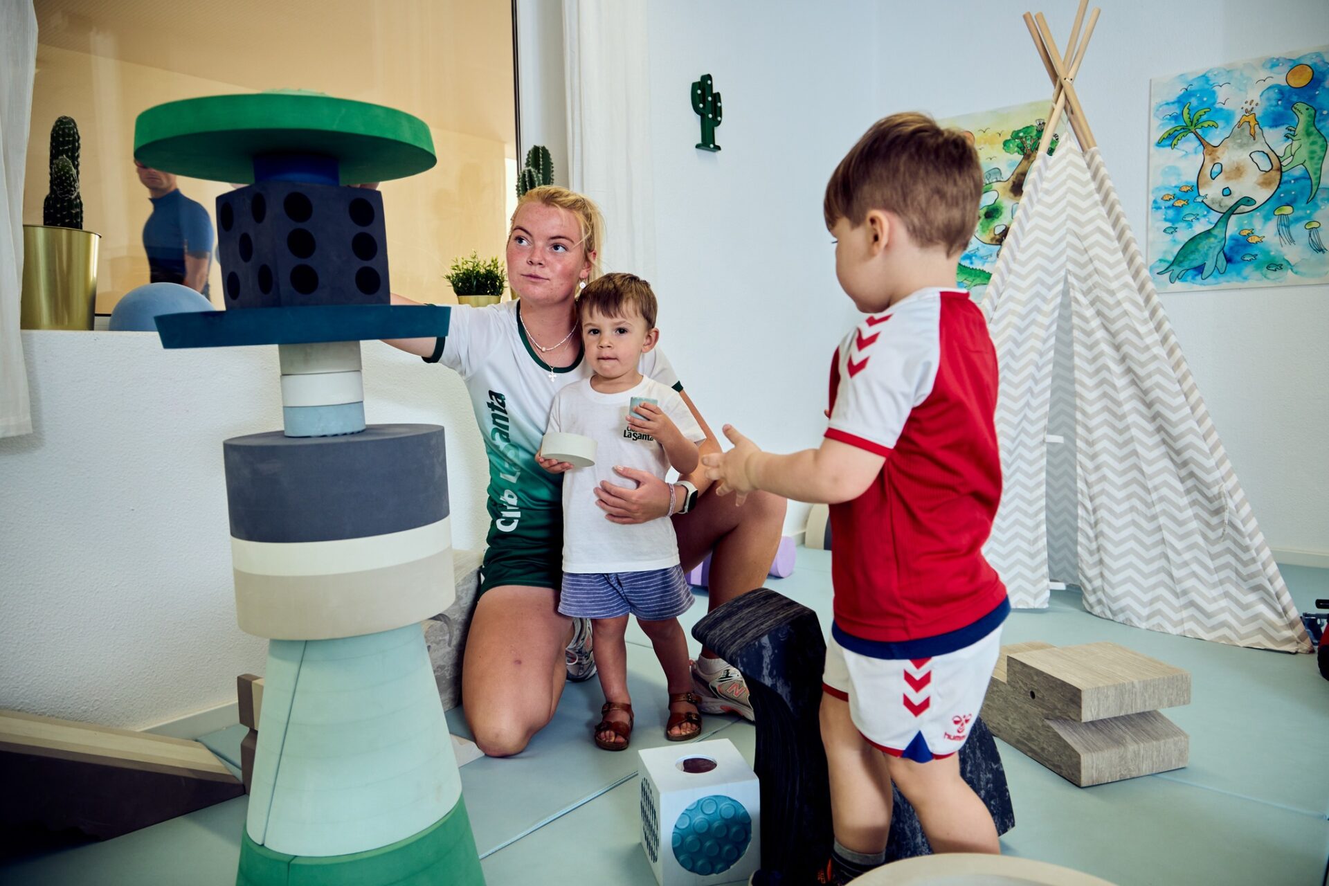 PLAY TIME (3 – 10)